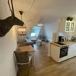Goethestrasse Apartment *